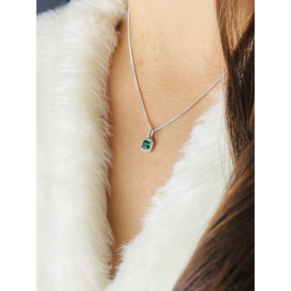 Srebrny wisiorek zielona zawieszka kwadrat z cyrkoniami szmaragdowa karmazycja