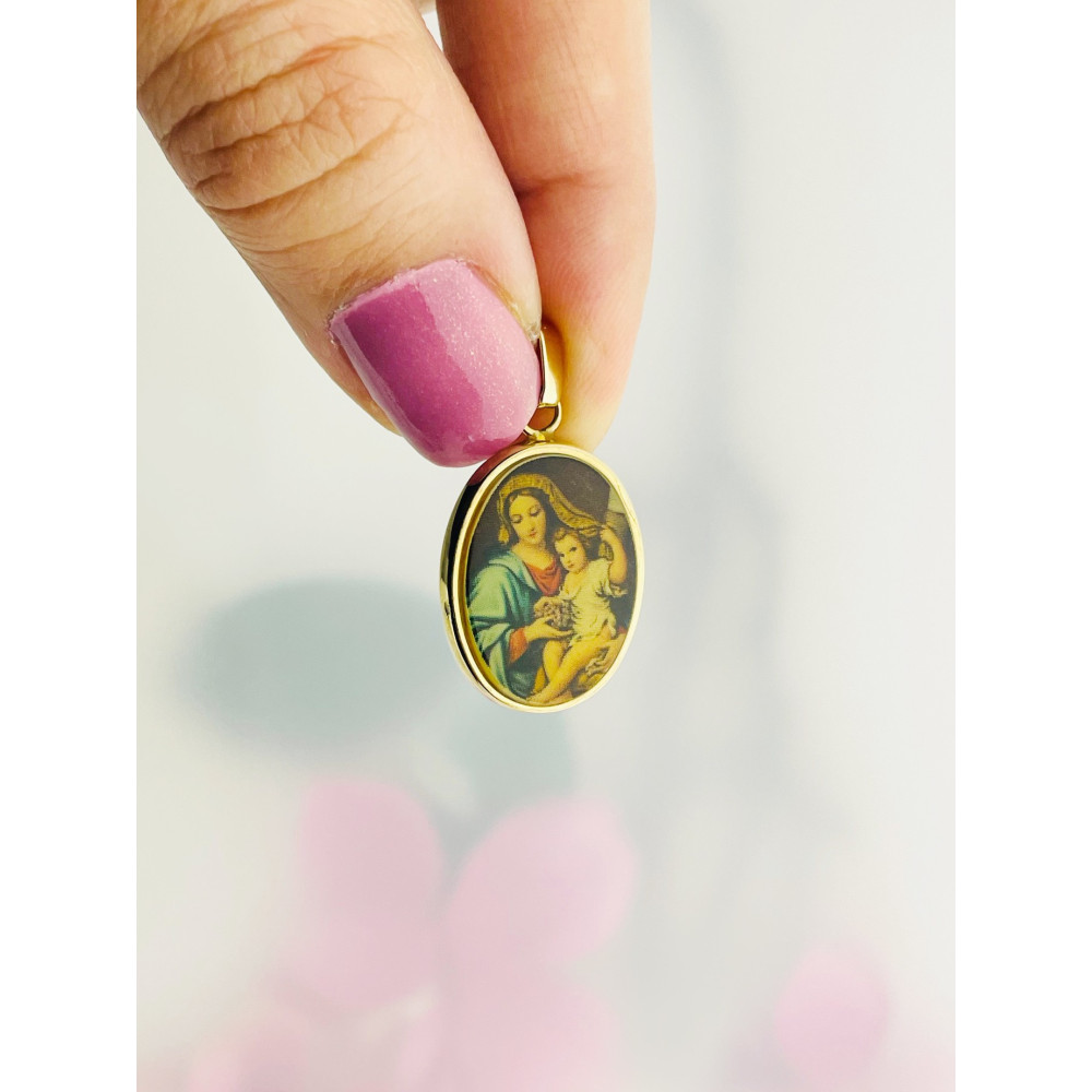 Złoty Medalik Zawieszka Matka z dzieciątkiem Jezus kolorowy obrazek Komunia Chrzest