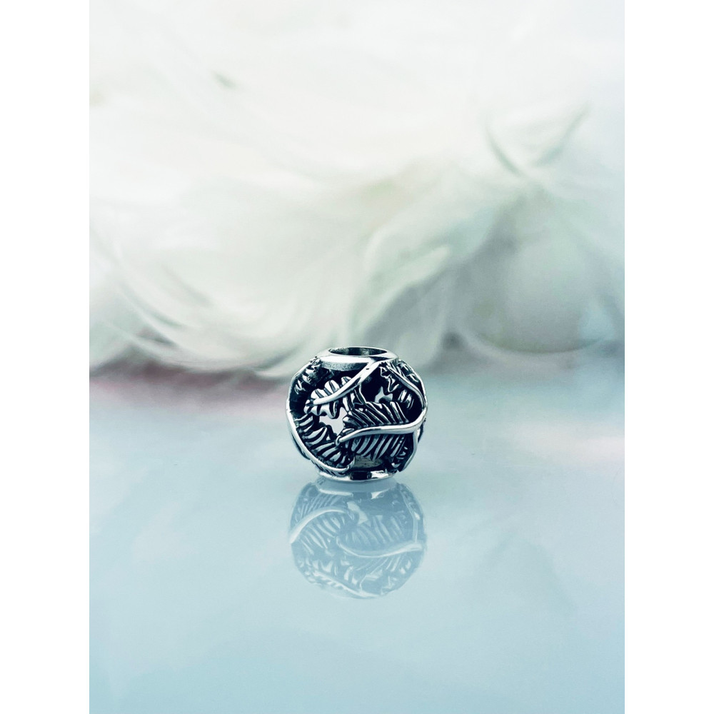 Srebrny koralik zawieszka charms kulka ażurowa liście vintage