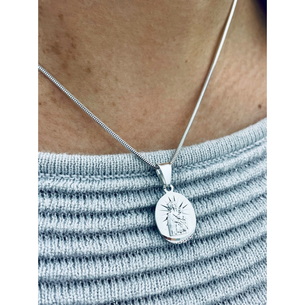 Srebrny Medalik Matka Boska z Dzieciątkiem Jezus