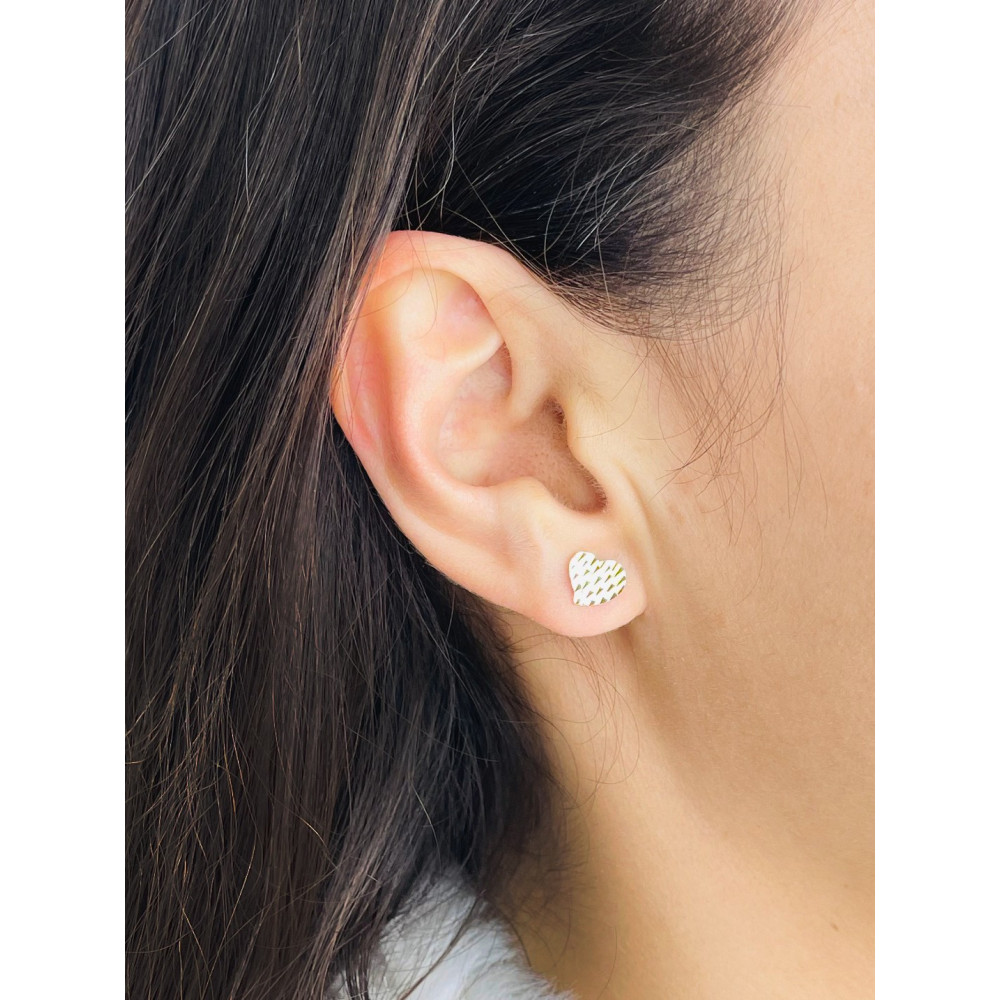 Złote kolczyki serca serduszka frezowane