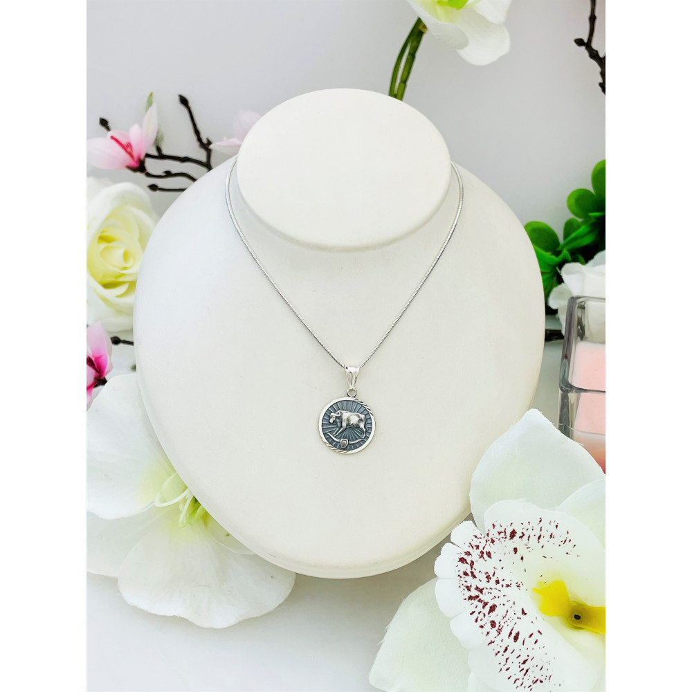 Srebrna zawieszka wisiorek znak zodiaku byk