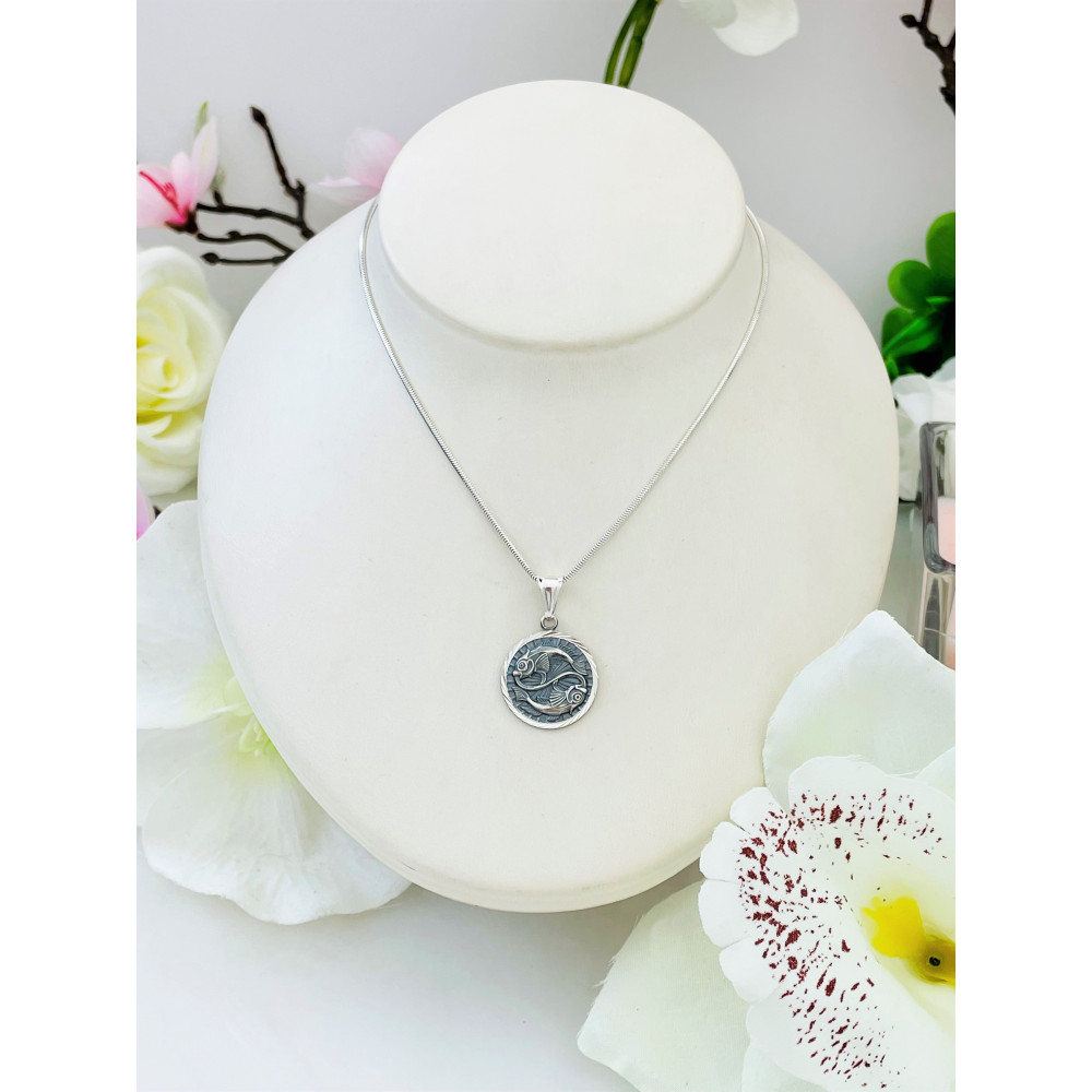 Srebrna zawieszka wisiorek znak zodiaku ryby