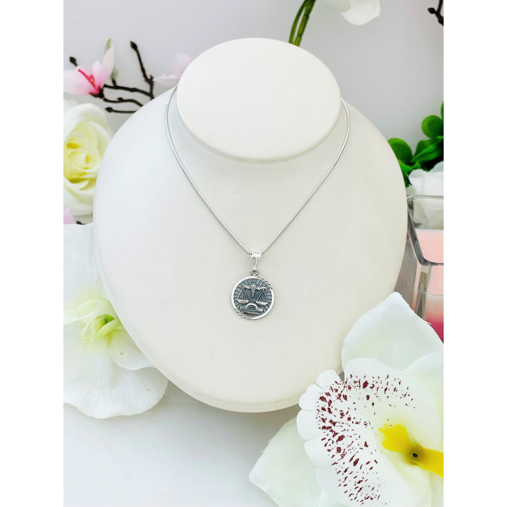 Srebrna zawieszka wisiorek znak zodiaku waga