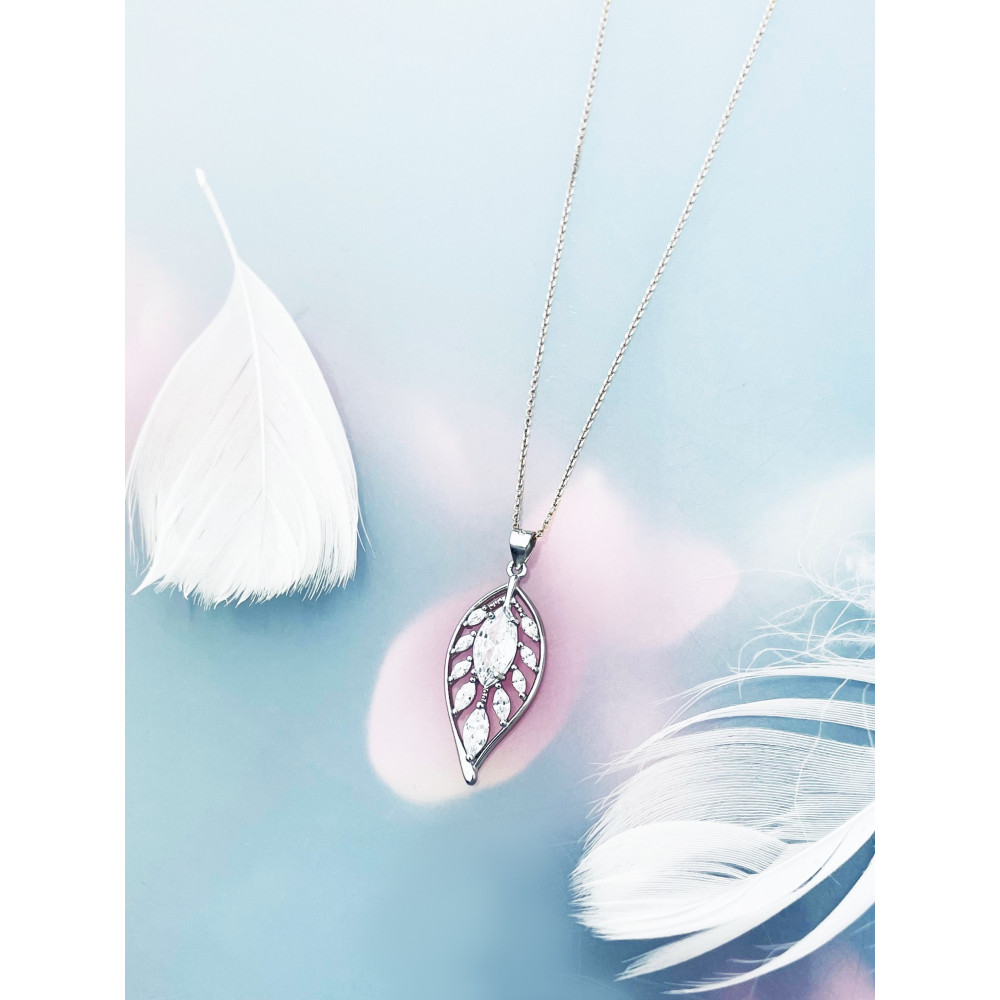 Srebrny wisiorek zawieszka listek liść z cyrkoniami