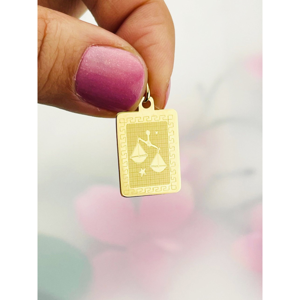 Złoty wisiorek zawieszka z greckim wzorem znak zodiaku waga