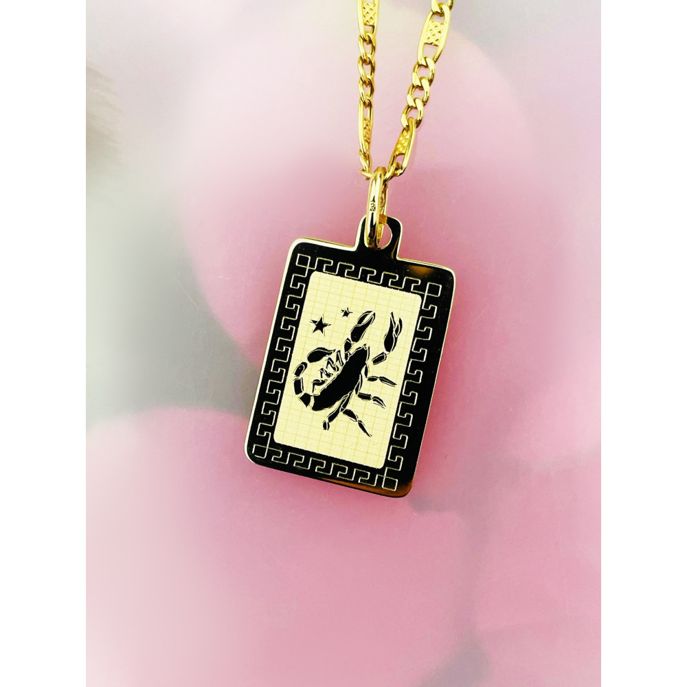 Złoty wisiorek zawieszka z greckim wzorem znak zodiaku skorpion