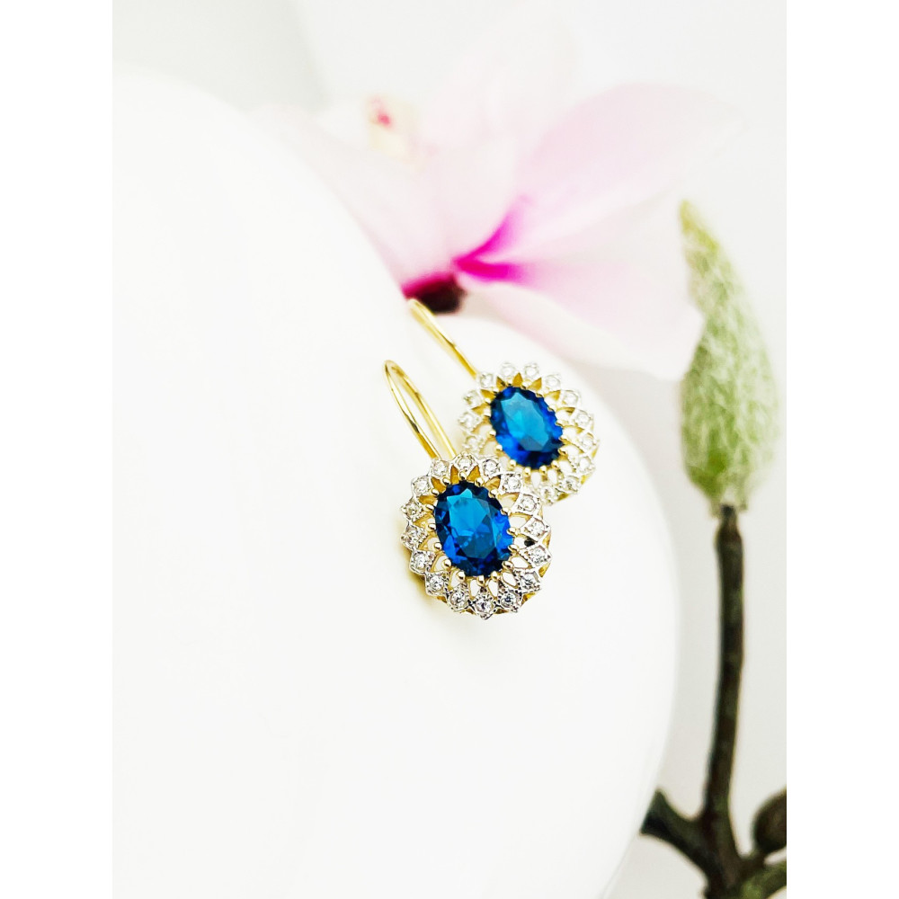 Złote kolczyki owalne z cyrkoniami szafirowe ażurowe retro vintage karmazycja