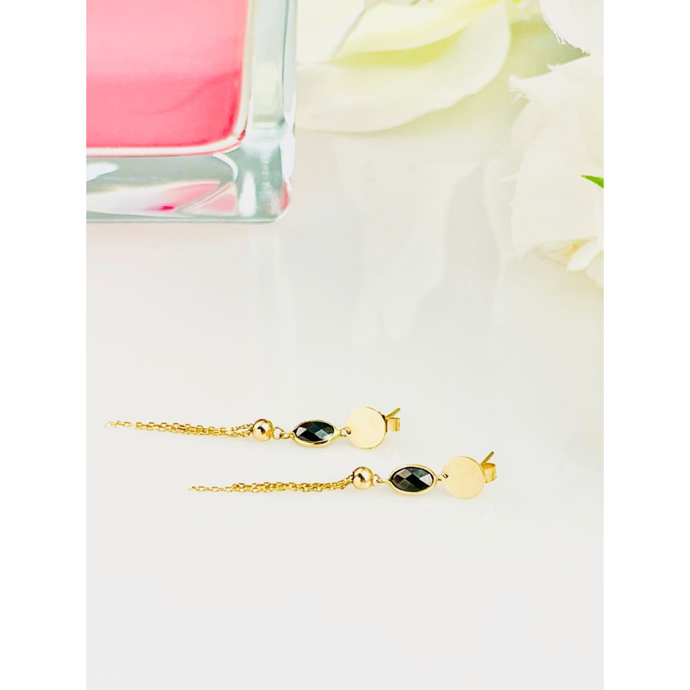 Złote kolczyki wiszące