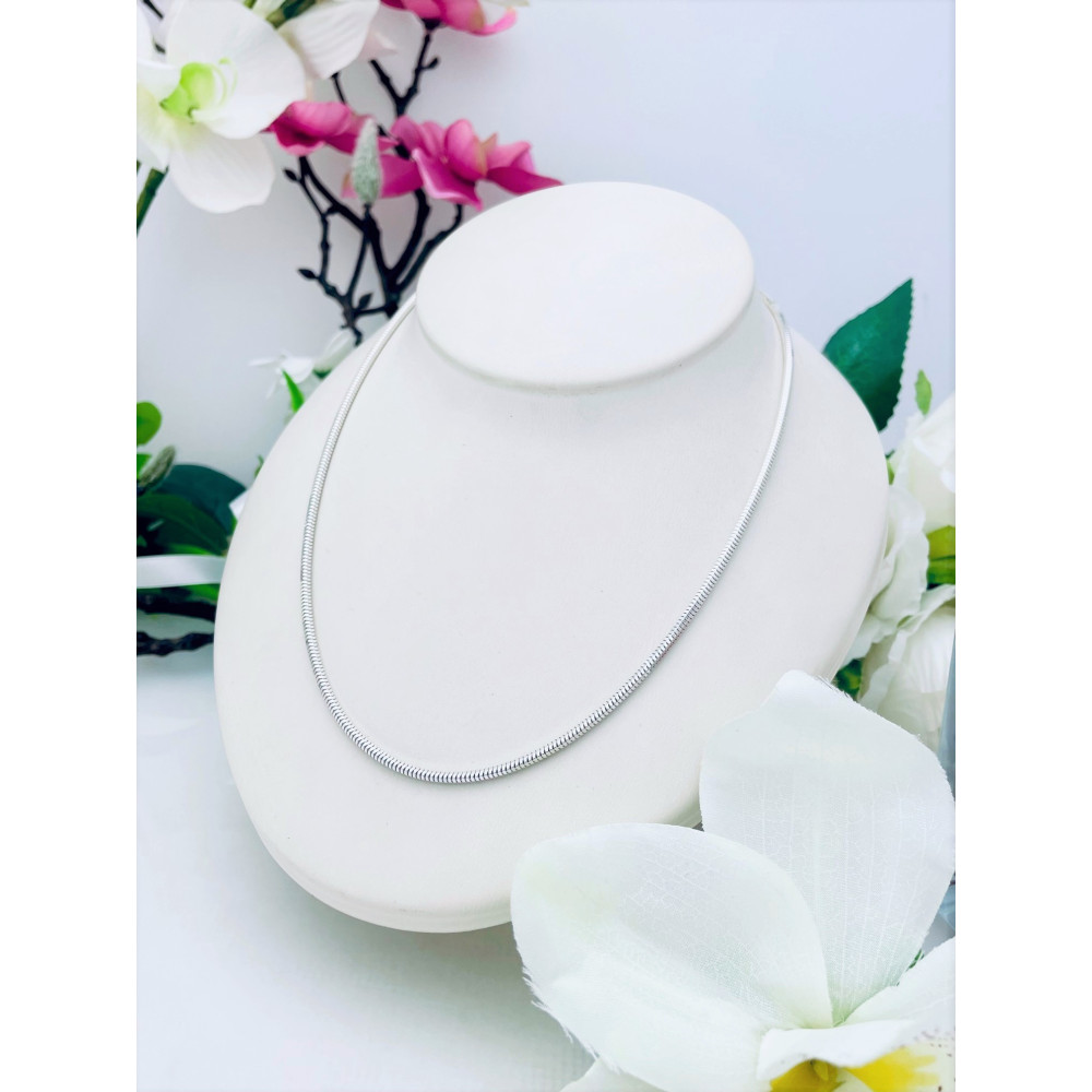 Srebrny łańcuszek żmijka