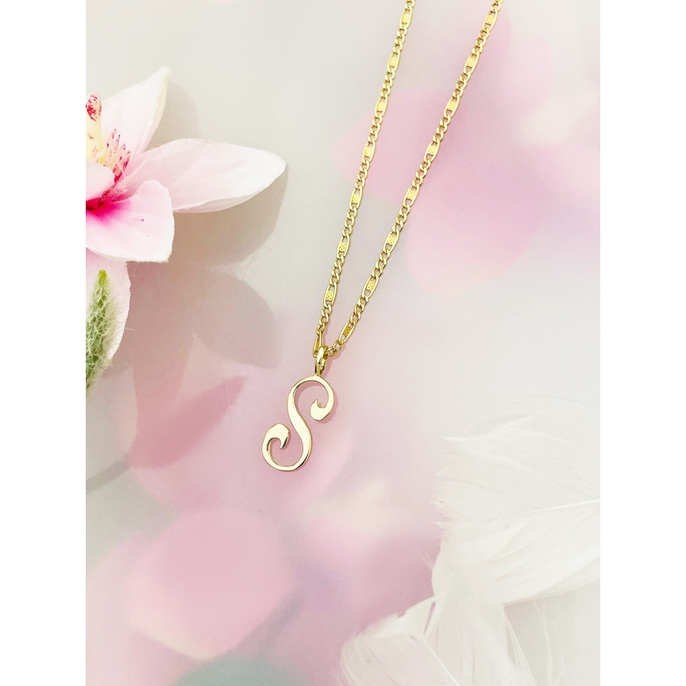 Złoty wisiorek zawieszka ozdobna literka S z zawijasami gładka polerowana