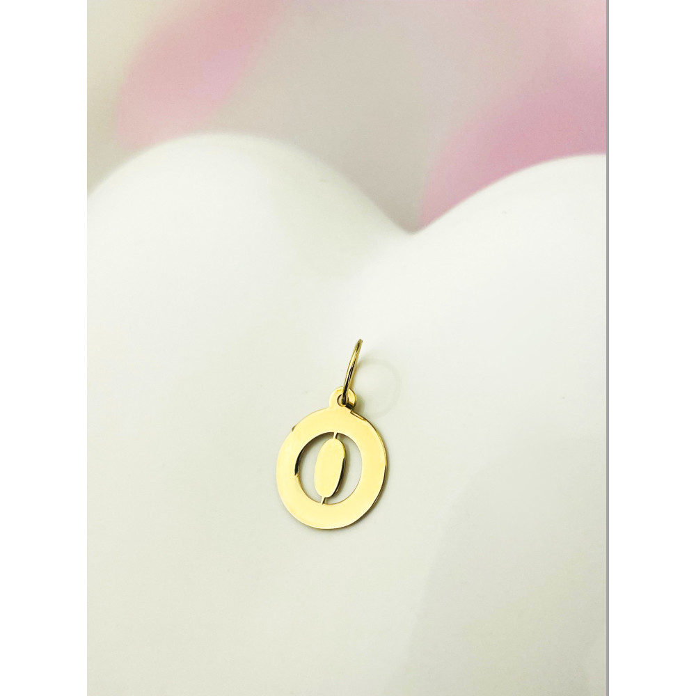 Złoty wisiorek zawieszka literka O kółko