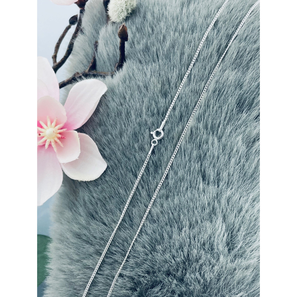 Srebrny łańcuszek pancerka