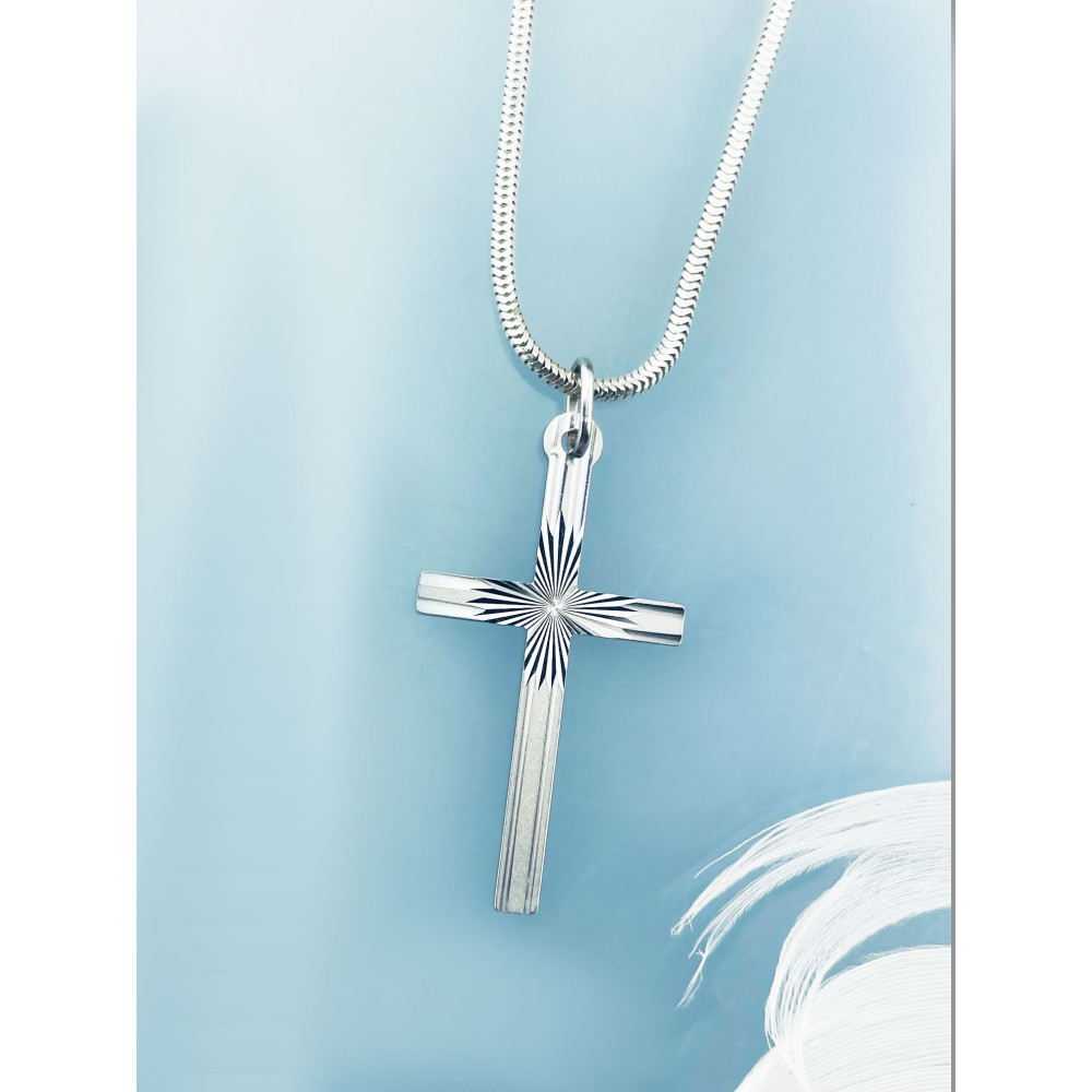 Złoty krzyżyk klasyczny prosty diamentowany z białego złota