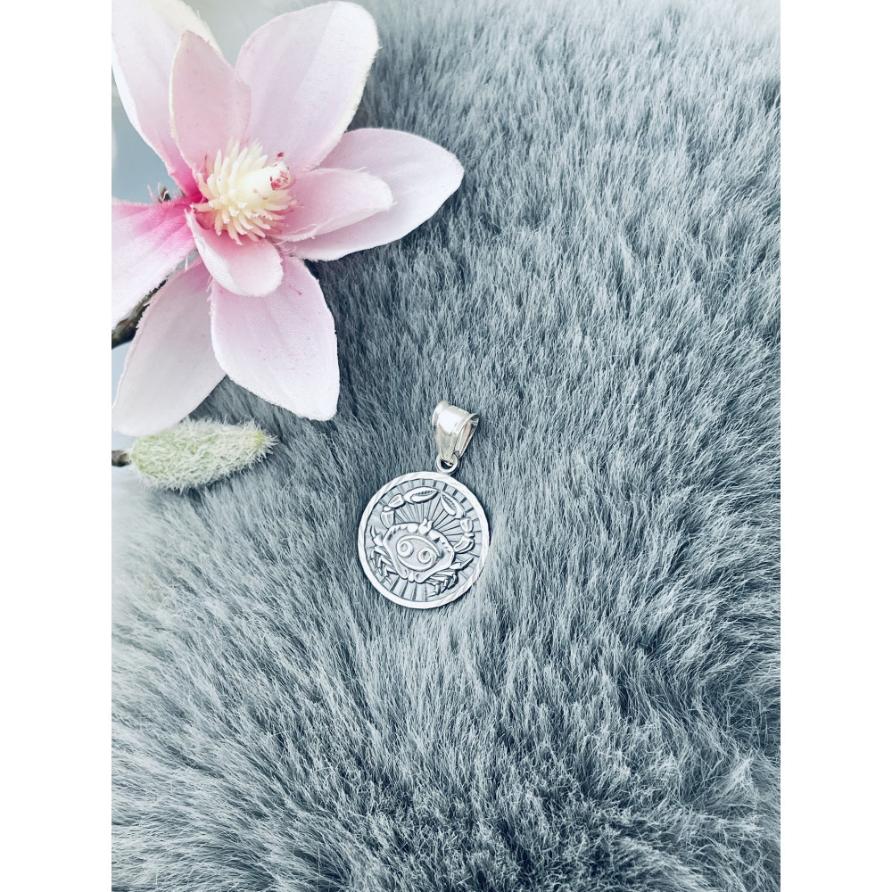 Srebrna zawieszka wisiorek znak zodiaku rak