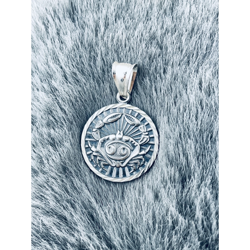 Srebrna zawieszka wisiorek znak zodiaku rak