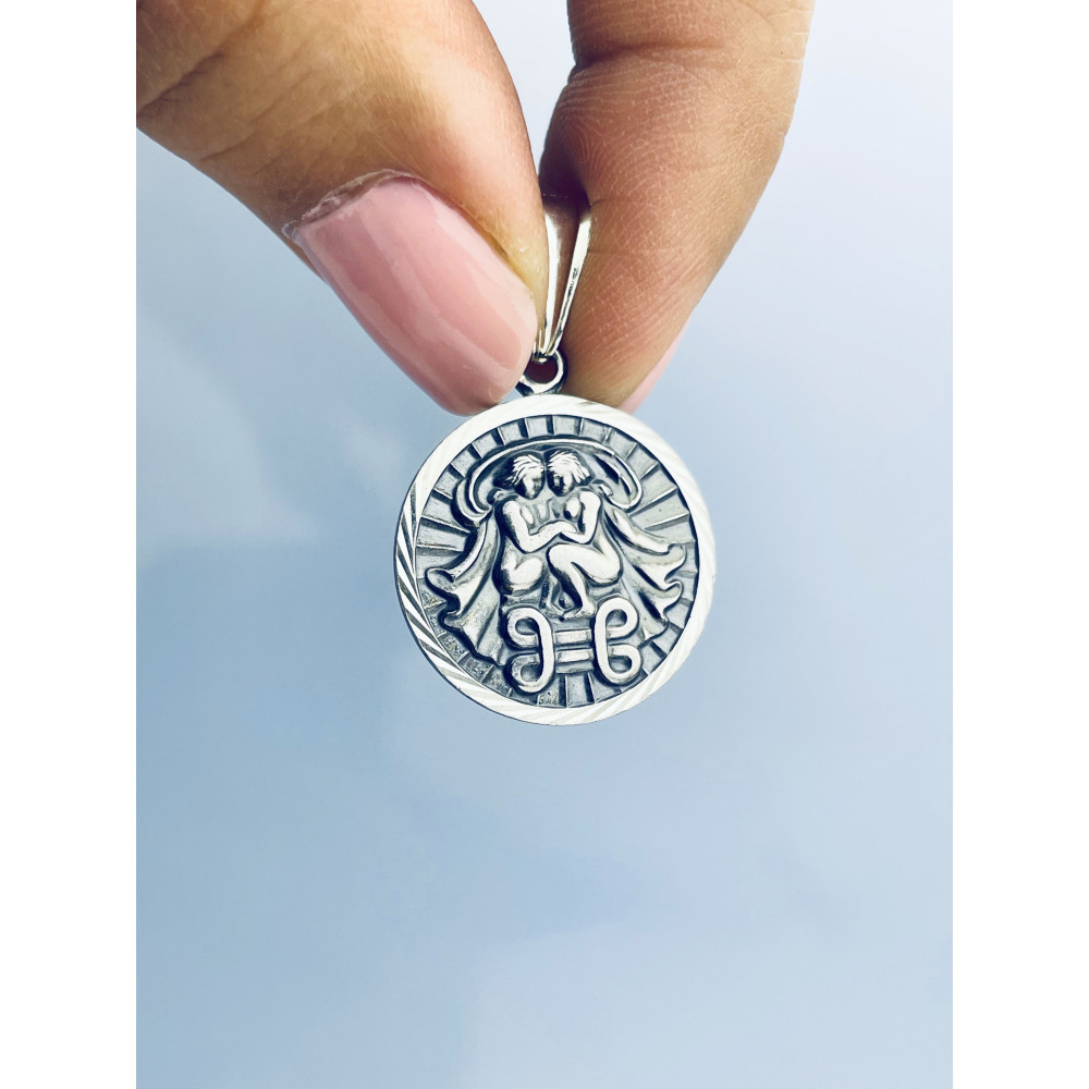 Srebrna zawieszka wisiorek znak zodiaku bliźnięta
