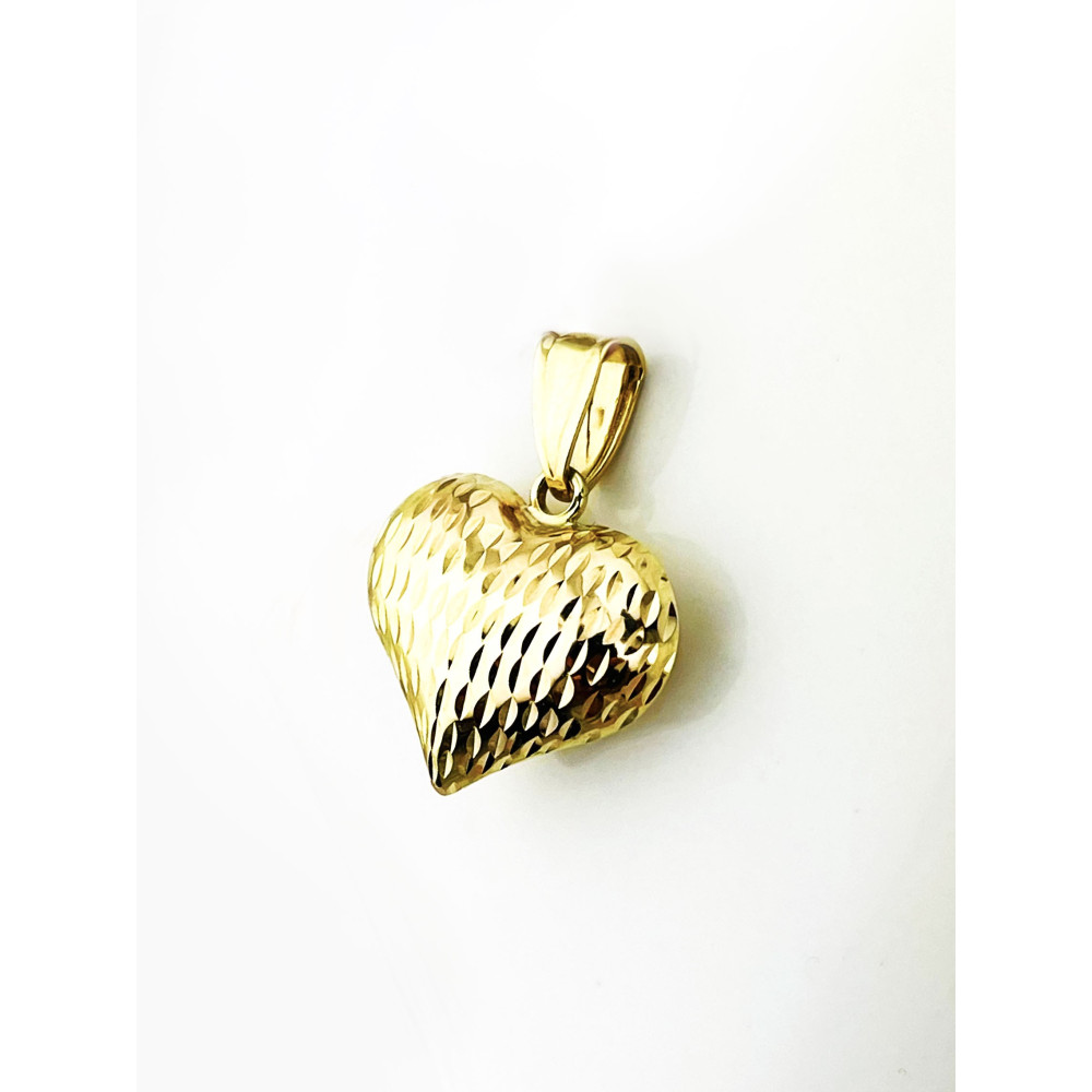 Złoty wisiorek zawieszka serce frezowane figurka