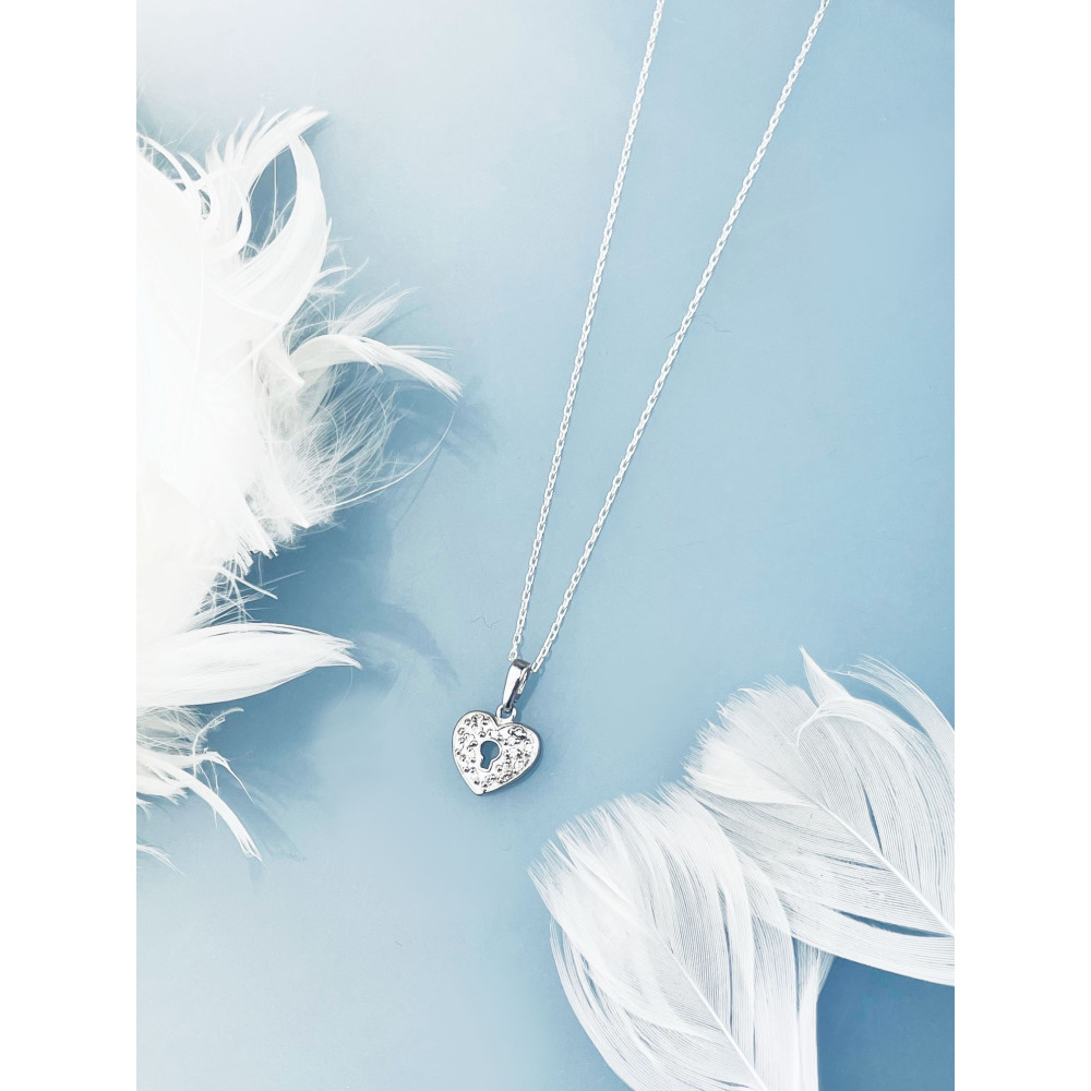 Srebrny wisiorek serce z dziurką od klucza zawieszka serduszko z cyrkoniami