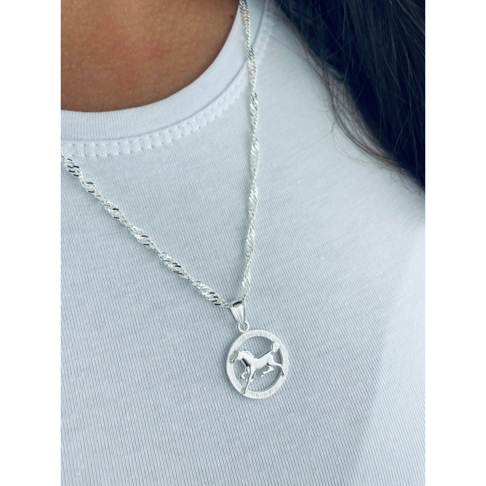 Srebrny wisiorek zawieszka koń w galopie