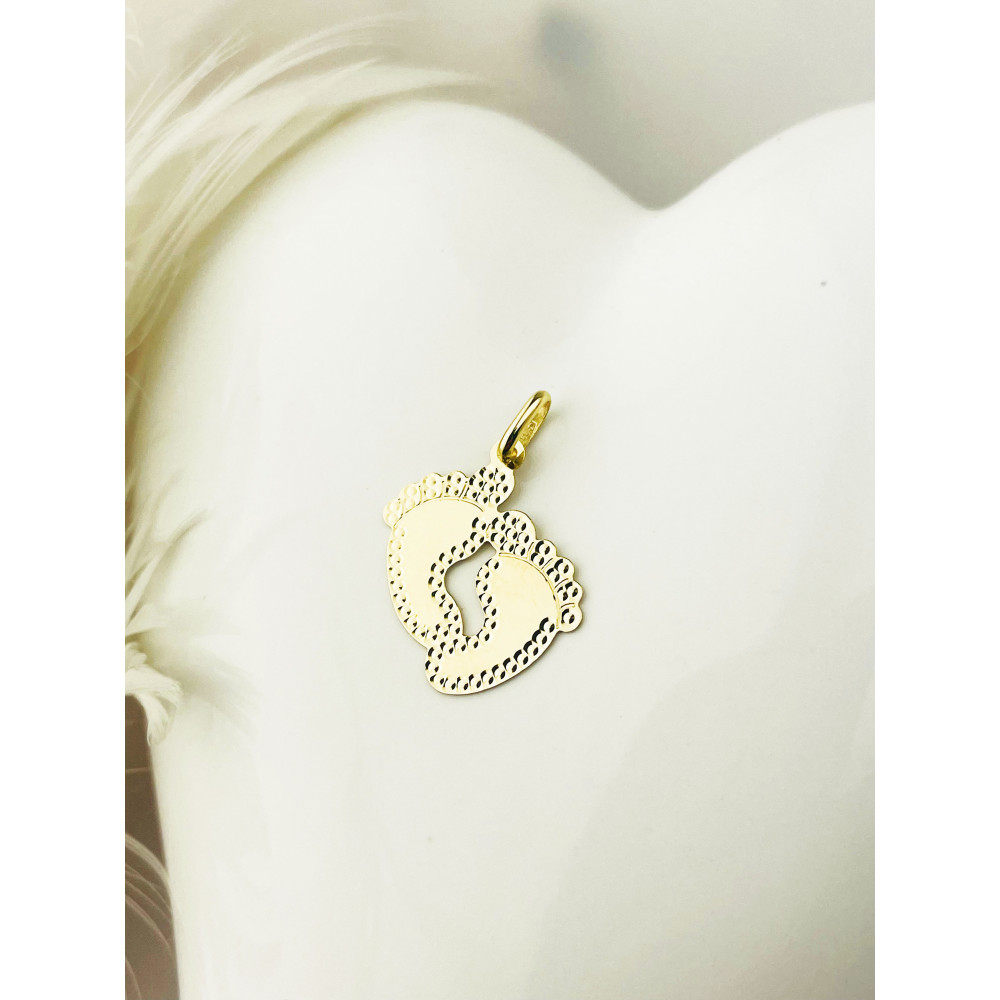 Złoty wisiorek zawieszka stopy stópki