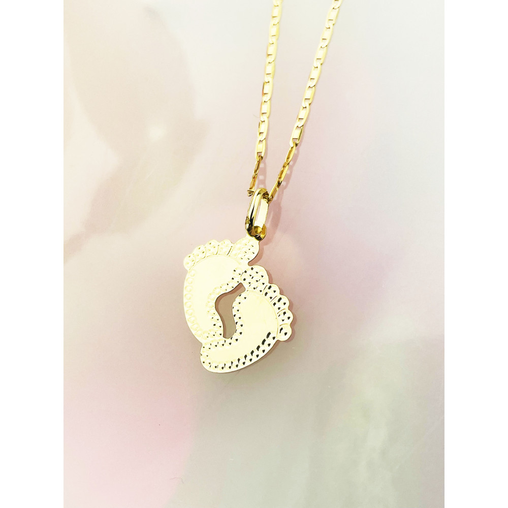 Złoty wisiorek zawieszka stopy stópki