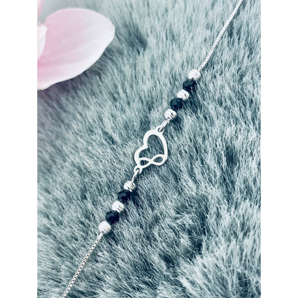 Srebrna bransoletka ze spinelem nieskończoność serce serduszko kulki