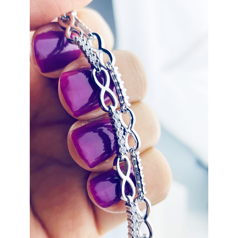 Silberarmband 925 für Frauen mit Zirkonia in Form eines Unendlichkeitssymbols