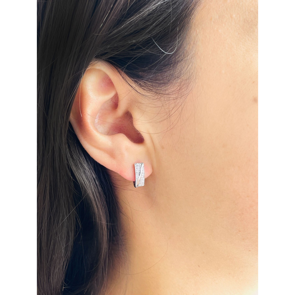 Srebrne kolczyki półkola z cyrkoniami