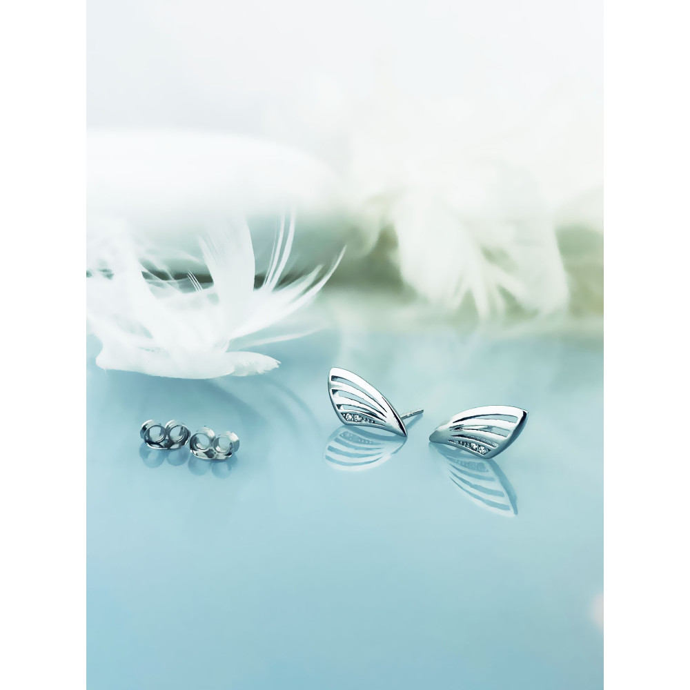 Srebrne kolczyki muszelki z cyrkoniami