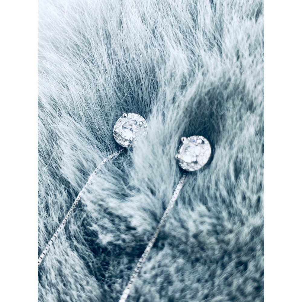 Srebrne kolczyki wiszące przewlekane z cyrkoniami