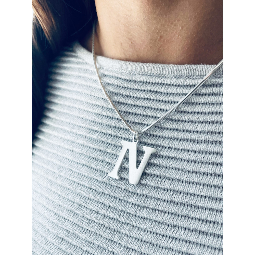 Srebrny wisiorek zawieszka literka N