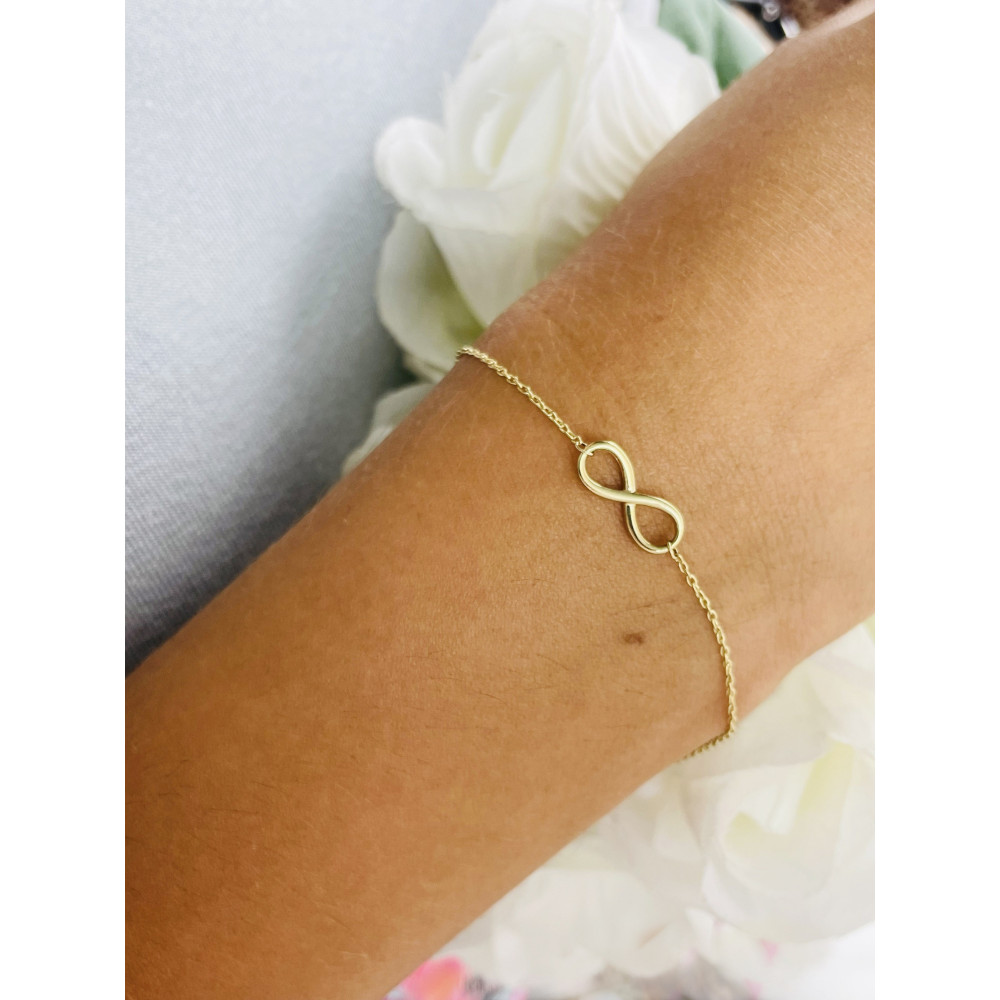 Złota bransoletka nieskończoność