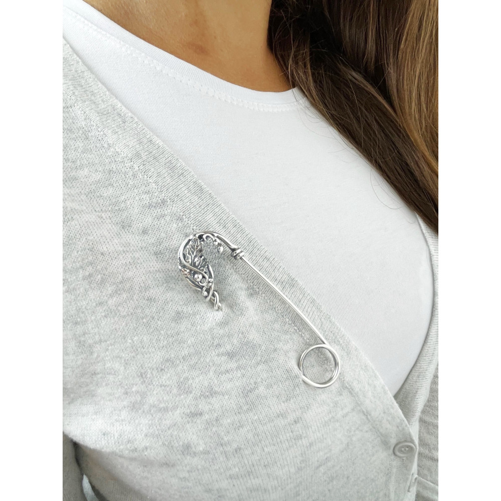 Srebrna broszka agrafka liście