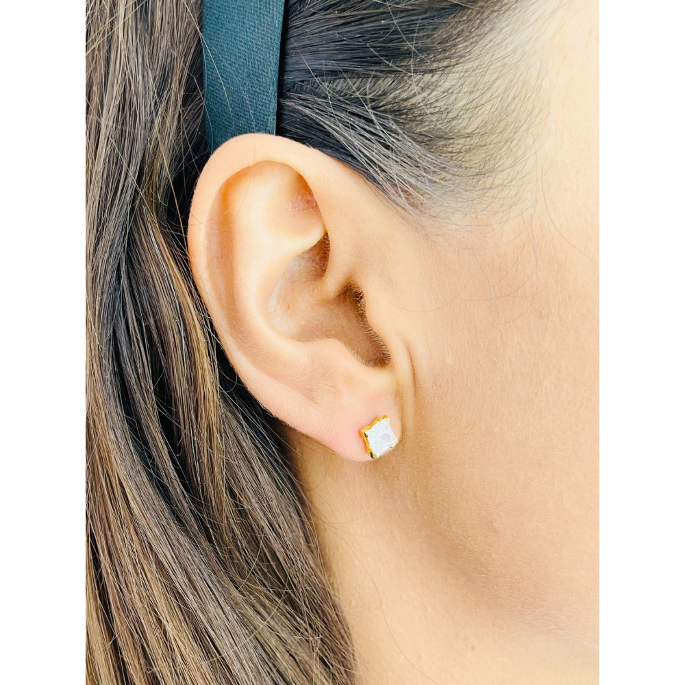 Złote kolczyki kwadraty z cyrkoniami