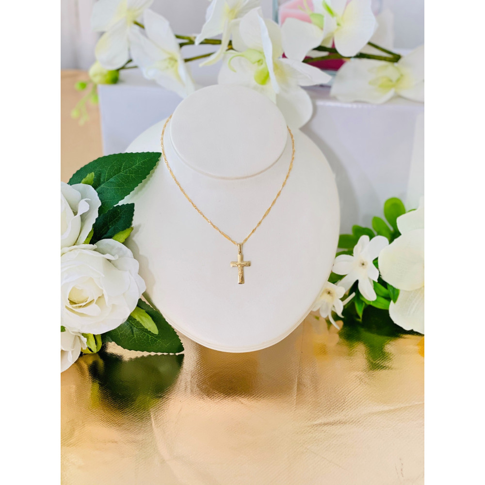 Złoty krzyżyk Jezus Chrystus