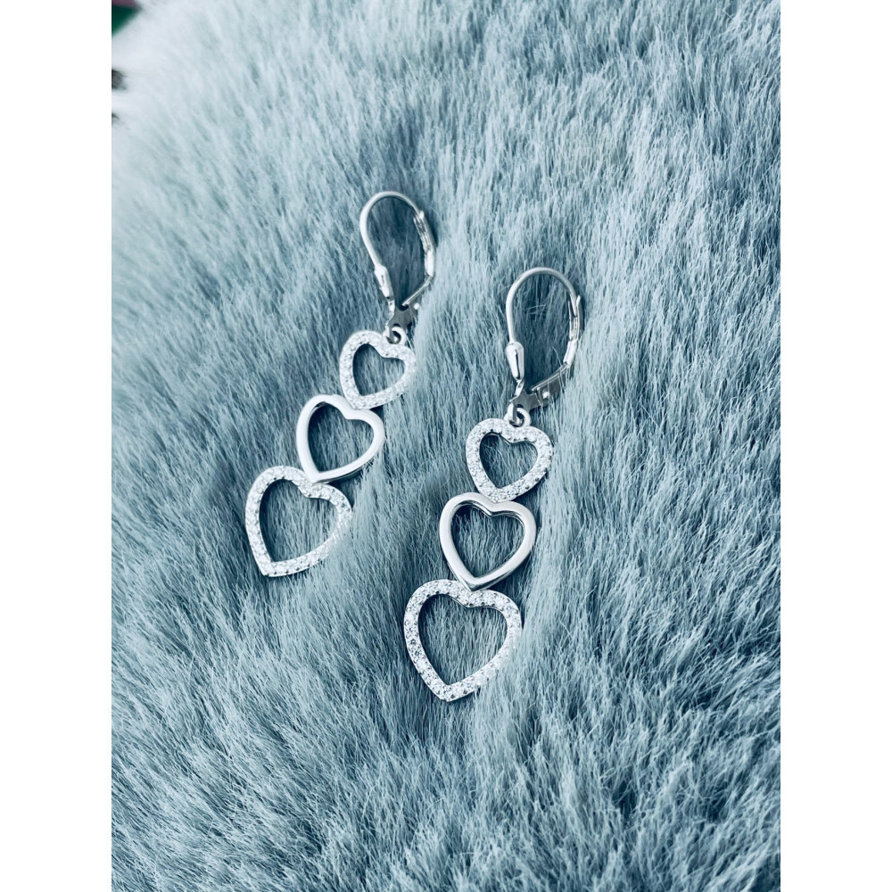 Srebrne kolczyki wiszące serca serduszka z cyrkoniami