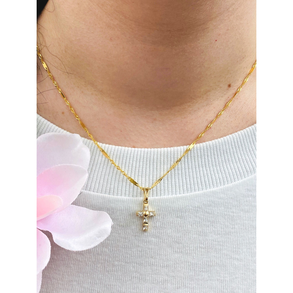 Złoty krzyżyk z cyrkoniami