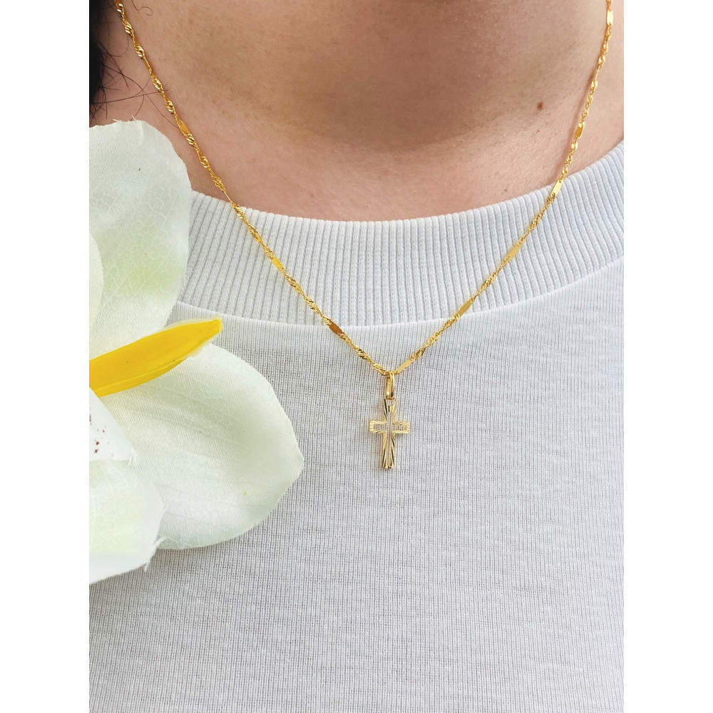 Złoty krzyżyk klasyczny diamentowany