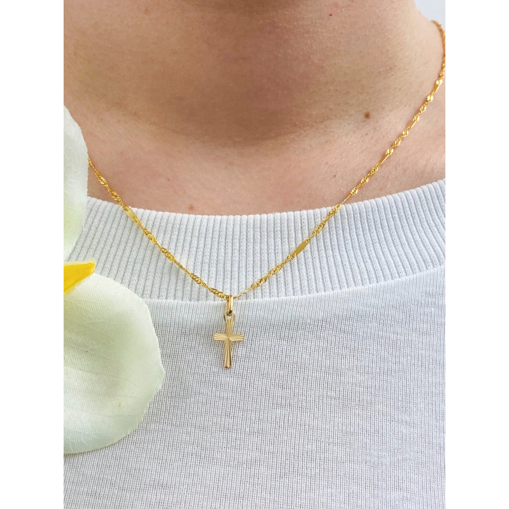 Złoty krzyżyk klasyczny diamentowany