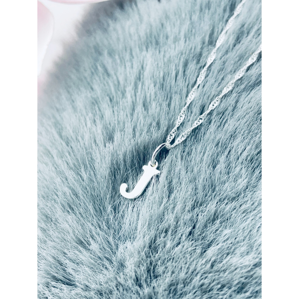 Srebrny wisiorek zawieszka literka J