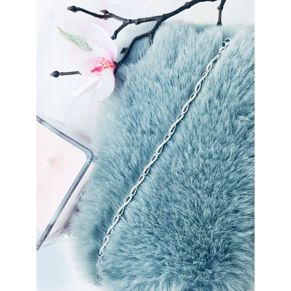 Srebrna bransoletka nieskończoność z cyrkoniami