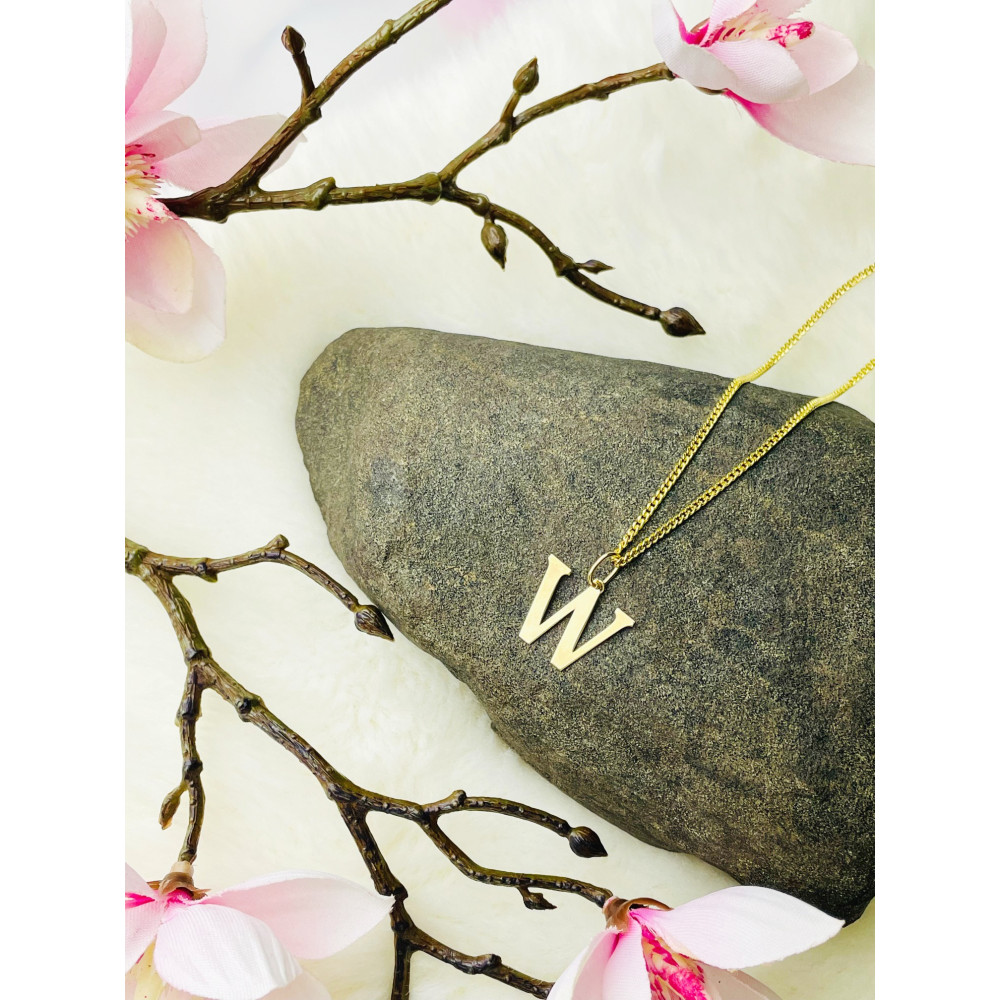 Złoty wisiorek zawieszka literka W