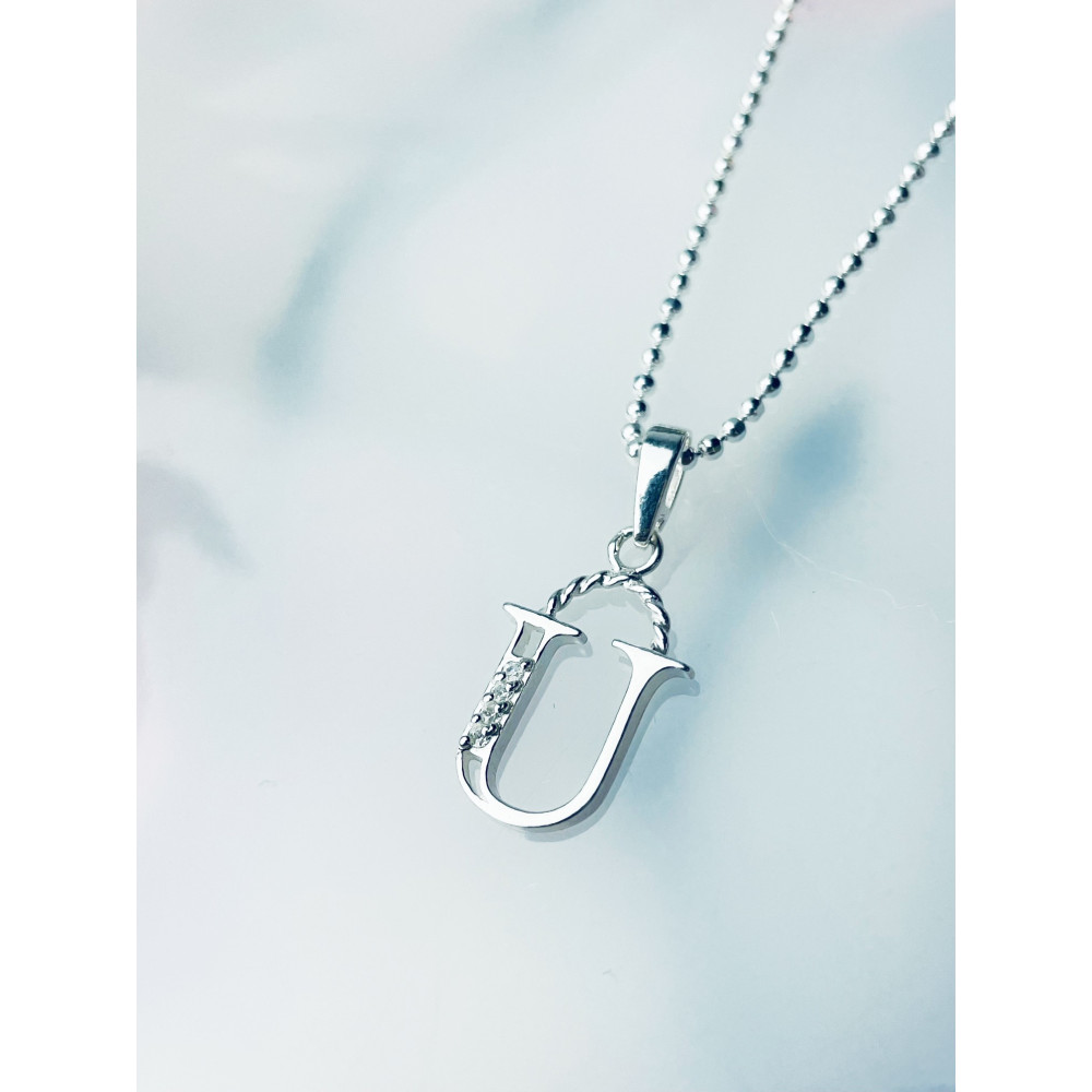 Srebrny wisiorek zawieszka literka U z cyrkoniami