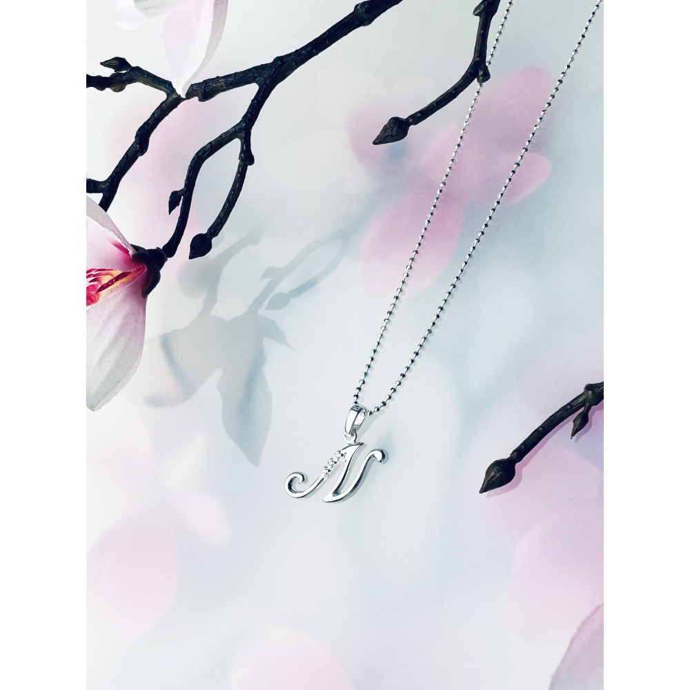 Srebrny wisiorek zawieszka ozdobna literka N z cyrkoniami