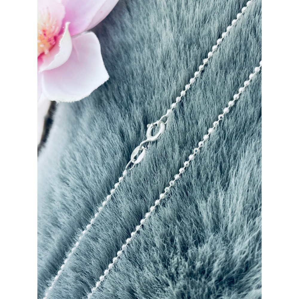 Srebrny łańcuszek kulkowy