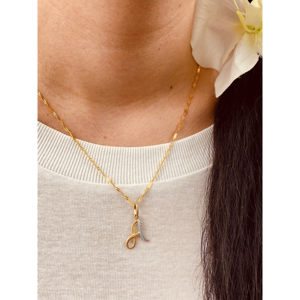 Złoty wisiorek zawieszka literka A