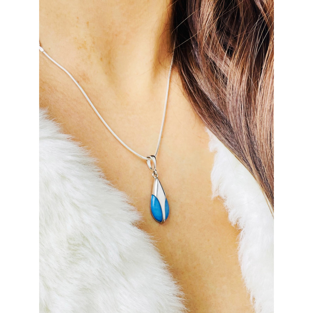 Srebrny wisiorek zawieszka kropla niebieski opal