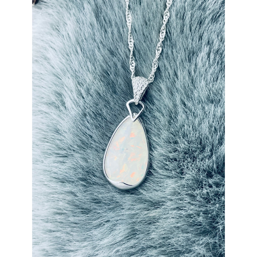 Srebrny wisiorek zawieszka kropla opal