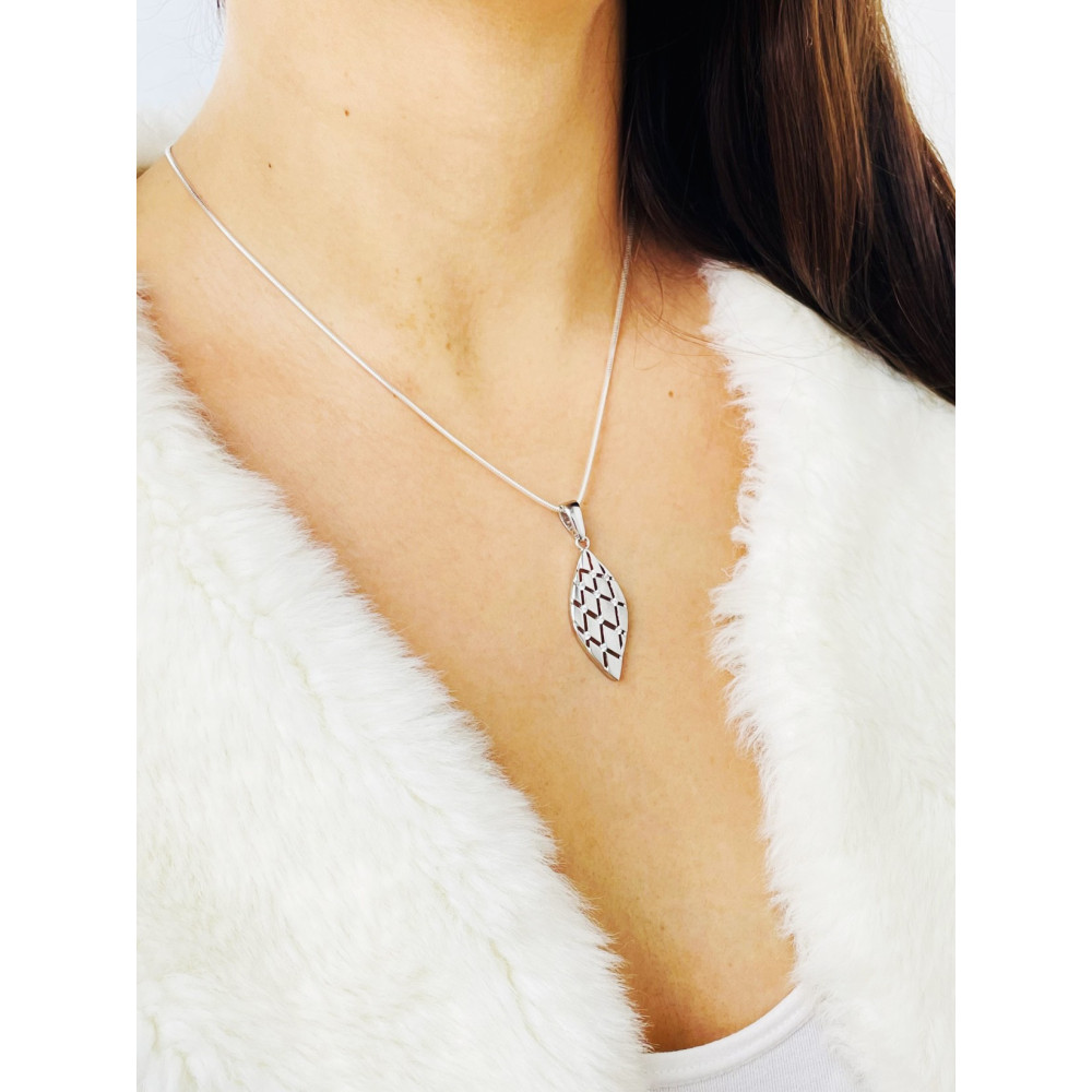 copy of Złoty wisiorek zawieszka rozeta ażurowa